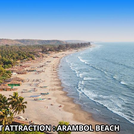 Oyo 22056 Arambol Plaza Beach Resort Exterior foto